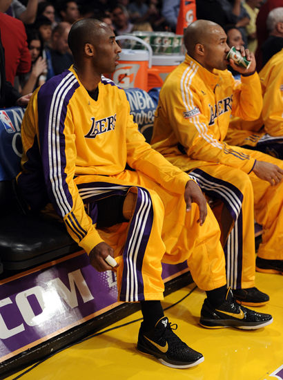 他无论在多 他无论在多